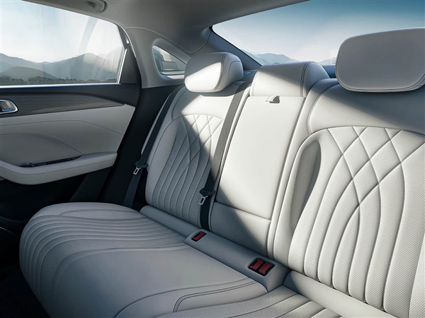 预售8.58万元起 银河星耀6月底上市:吉利又一款大杀器来了