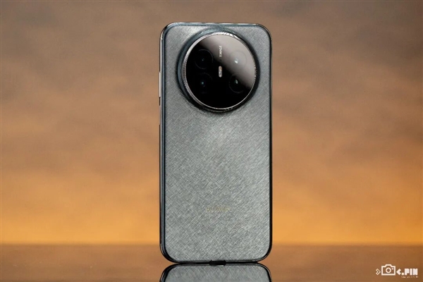 体验完华为Mate 70 Air 我感觉它被Air耽误了