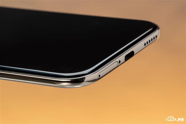 体验完华为Mate 70 Air 我感觉它被Air耽误了