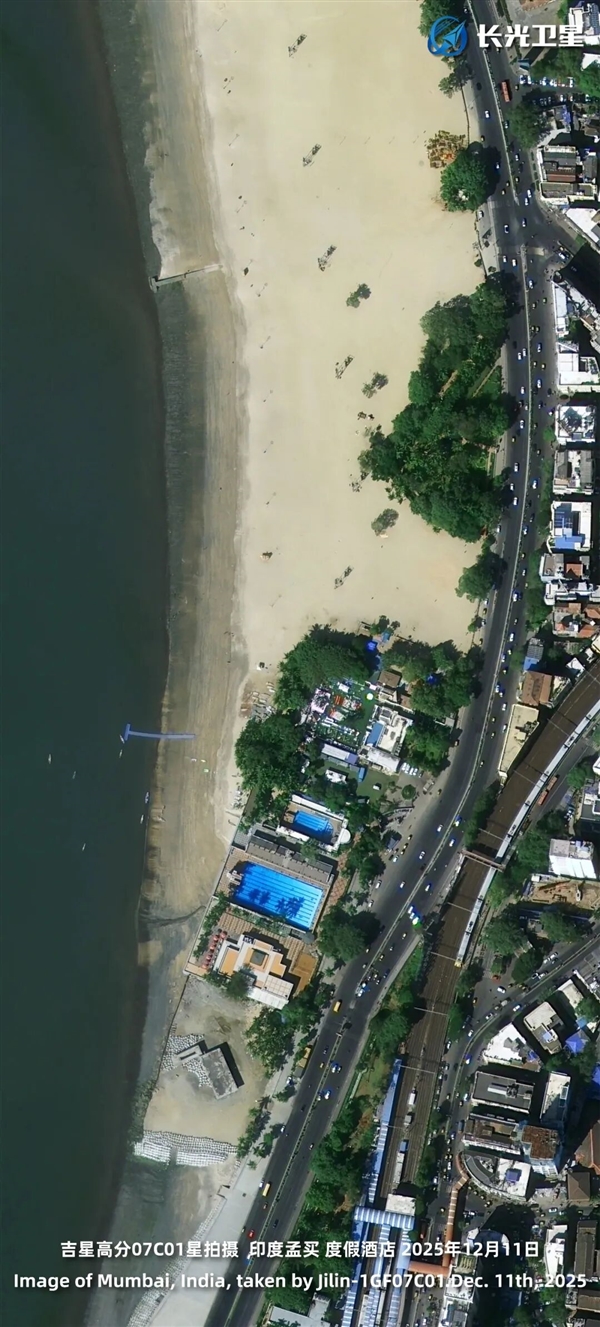 卫星眼中的印度大城市孟买：上海果然不如它！