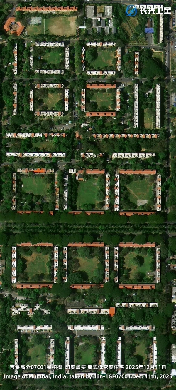 卫星眼中的印度大城市孟买：上海果然不如它！