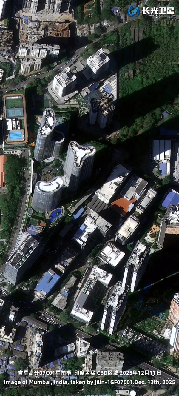 卫星眼中的印度大城市孟买：上海果然不如它！